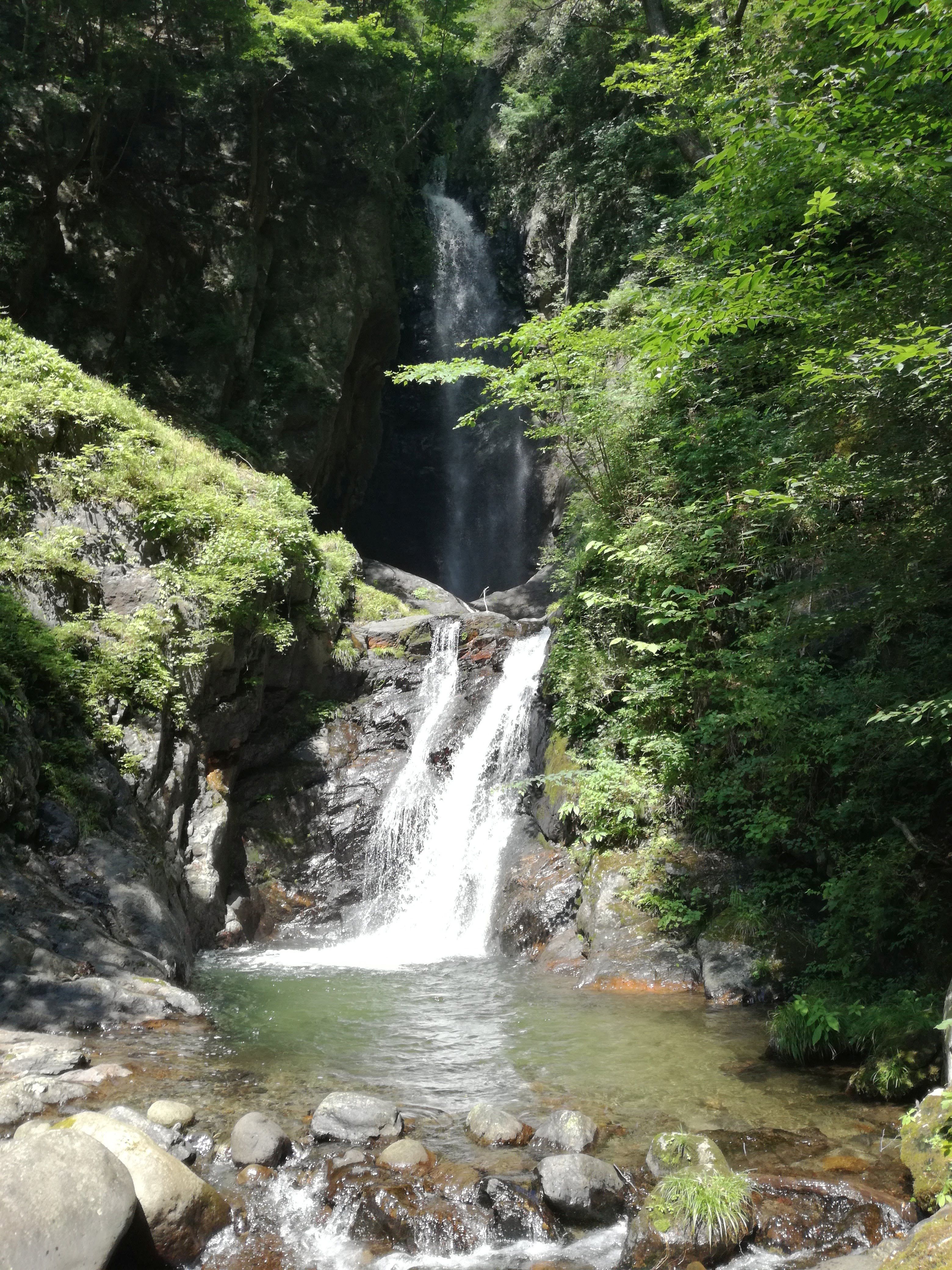昇仙峡の秘境 パワースポットの板敷渓谷 大滝で川遊び やまなしファン