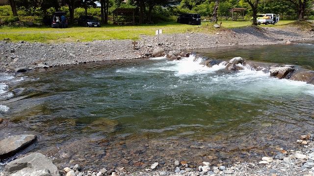 水のキレイな小菅川