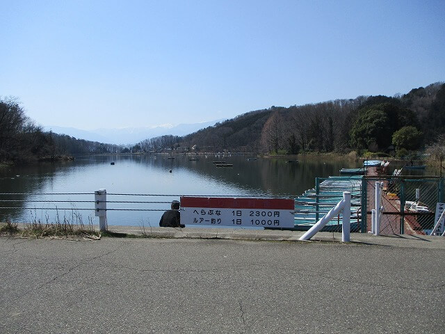 千代田湖で釣り